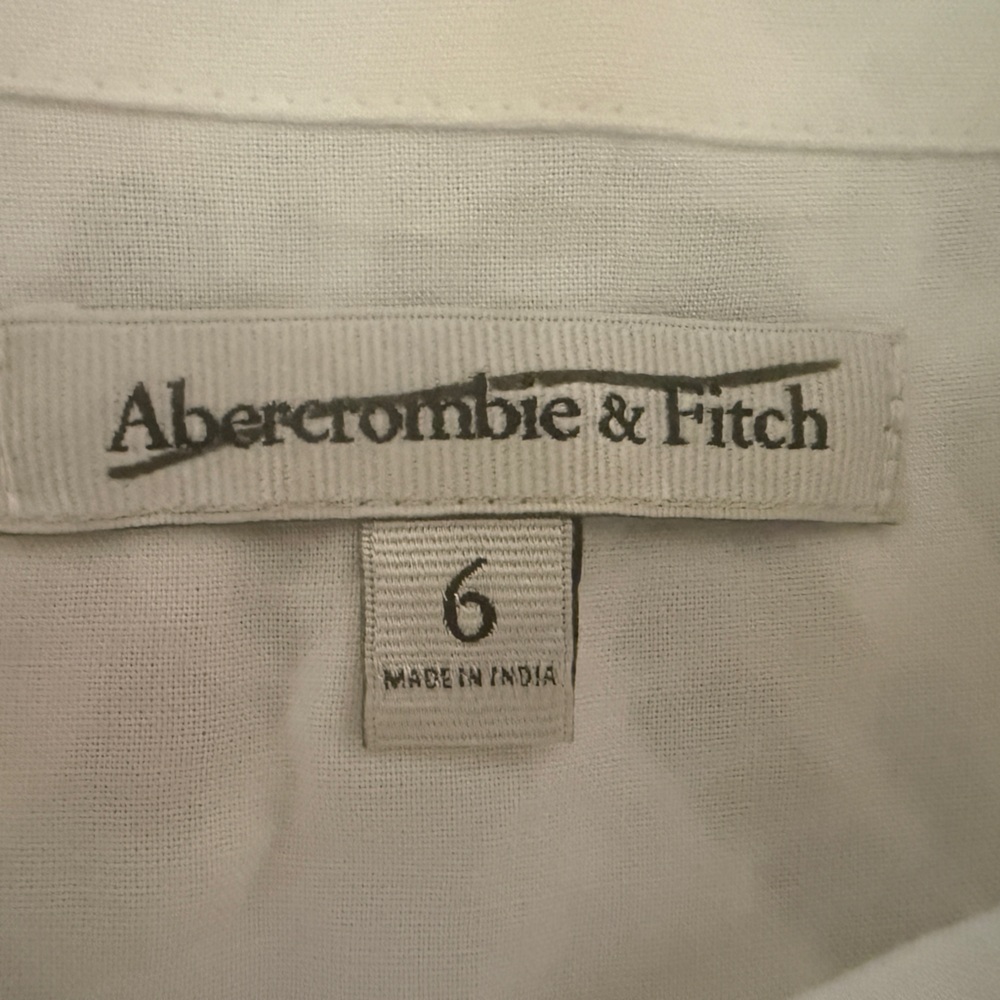Abercrombie & Fitch White Lace Skirt – Size 6 – Excellent Used Condition - Picture 3 of 4